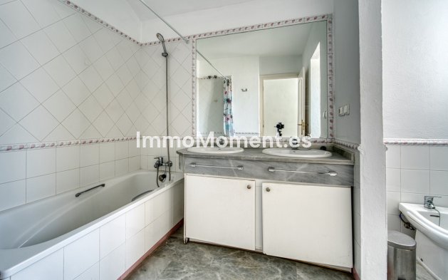 Wiederverkauf - Wohnung - Marbella - Guadalmina Baja