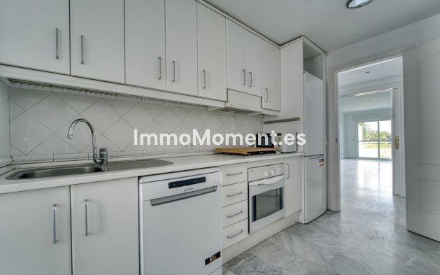 Wiederverkauf - Wohnung - Marbella - Guadalmina Baja