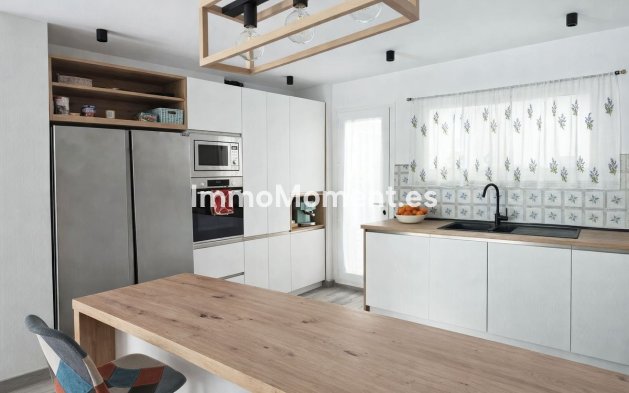 Wiederverkauf - Wohnung -   Inländisch - Alhaurín el Grande Centro