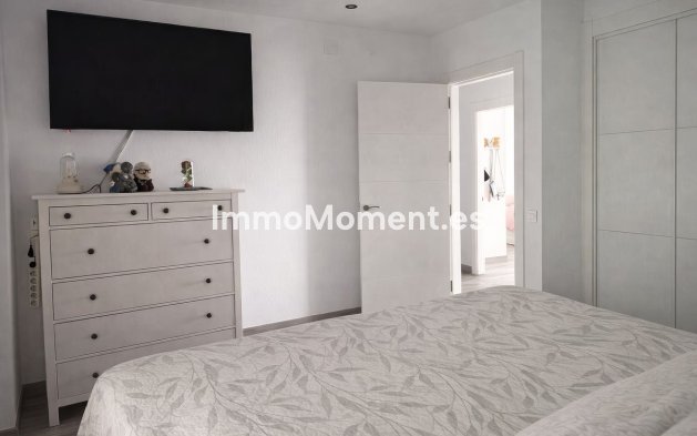 Wiederverkauf - Wohnung -   Inländisch - Alhaurín el Grande Centro