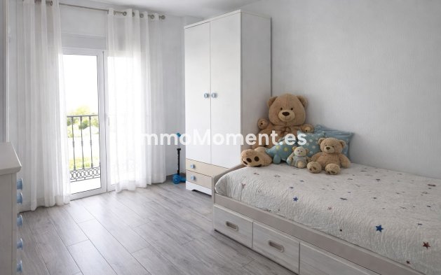 Wiederverkauf - Wohnung -   Inländisch - Alhaurín el Grande Centro