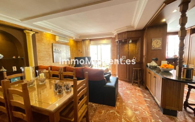 Wiederverkauf - Wohnung - Estepona  - Estepona Centro