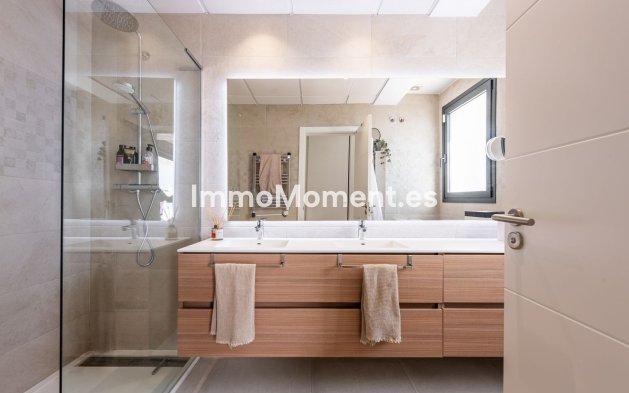 Wiederverkauf - Wohnung - New Golden Mile