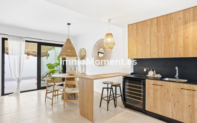 Revente - Maison mitoyenne - Estepona  - Estepona Centro