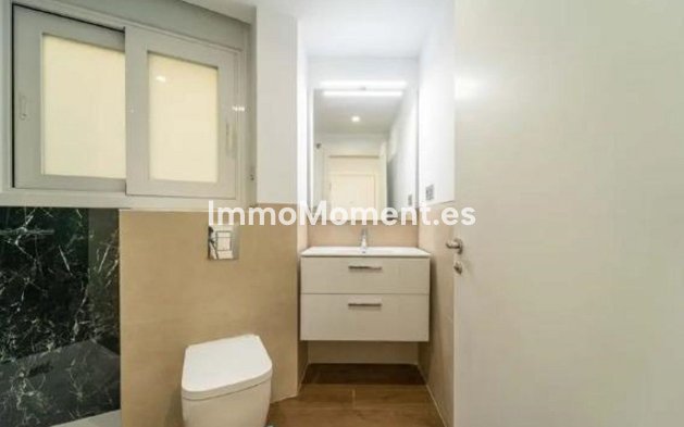 Resale - Apartment - Málaga - Málaga Este