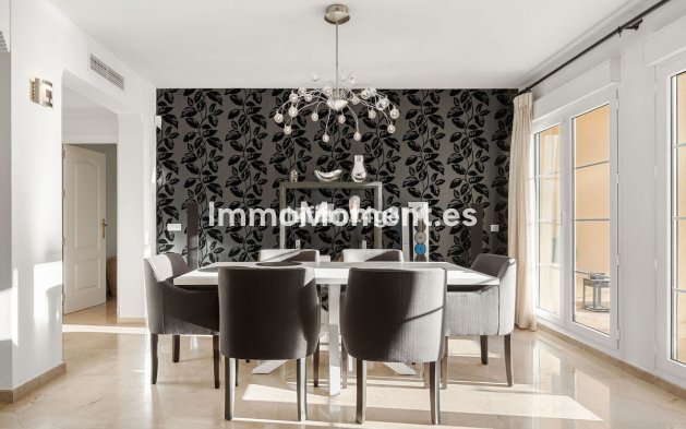 Wiederverkauf - Wohnung - Marbella - Nueva Andalucía