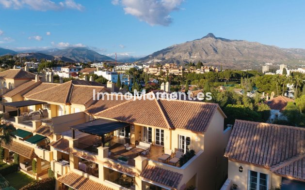 Wiederverkauf - Wohnung - Marbella - Nueva Andalucía