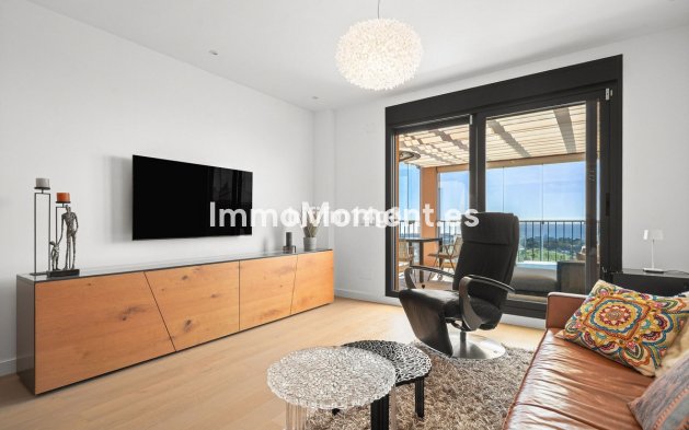 Resale - Apartment - Benahavís - Benahavís Centro