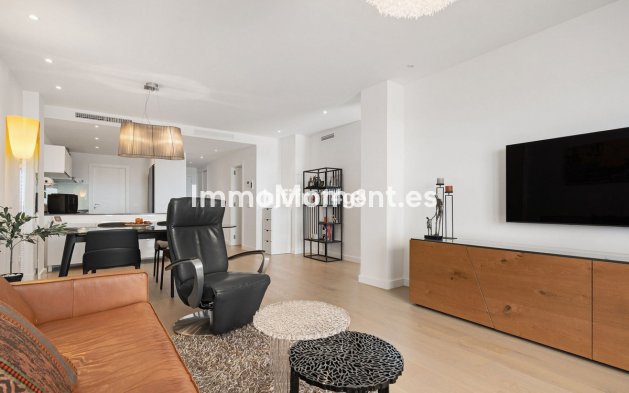 Resale - Apartment - Benahavís - Benahavís Centro
