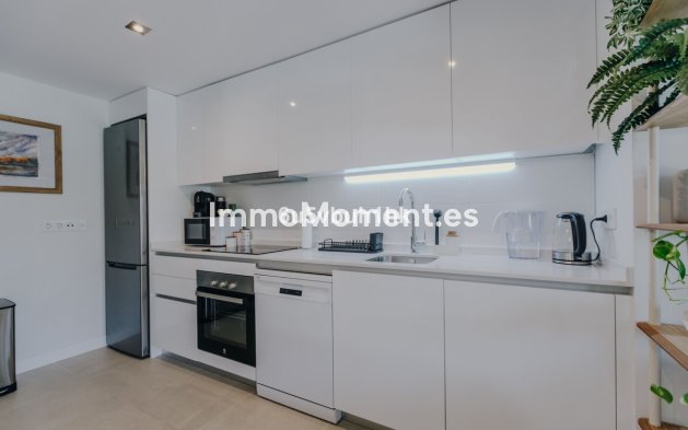 Wiederverkauf - Wohnung - Estepona  - Estepona Centro