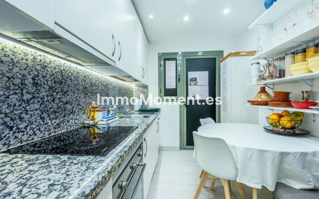 Wiederverkauf - Wohnung - Estepona  - Estepona Centro