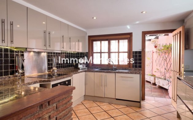 Wiederverkauf - Villa - Estepona  - Estepona Centro