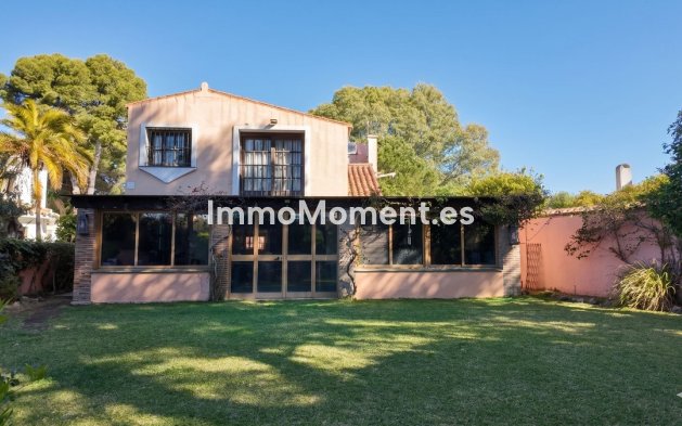 Wiederverkauf - Villa - Estepona  - Estepona Centro