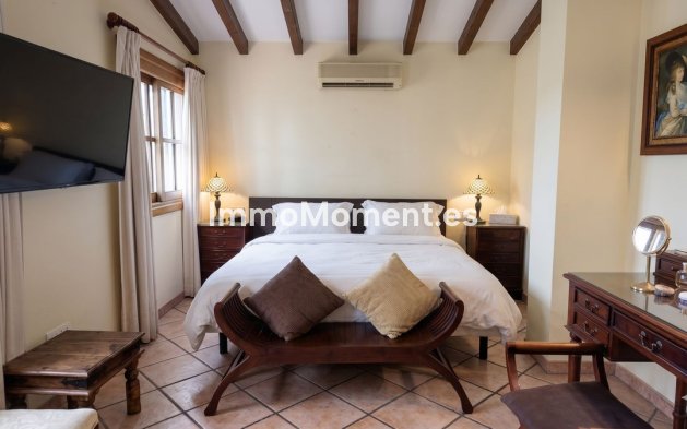 Wiederverkauf - Villa - Estepona  - Estepona Centro