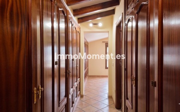 Wiederverkauf - Villa - Estepona  - Estepona Centro