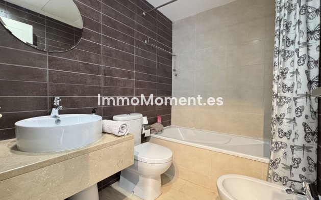 Revente - Appartement - Estepona  - Estepona Centro