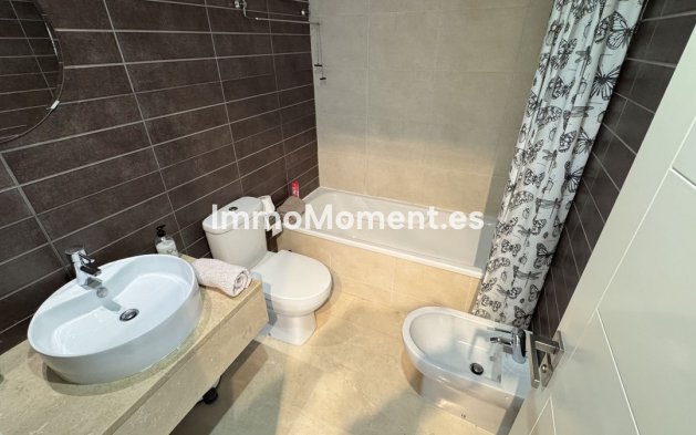 Revente - Appartement - Estepona  - Estepona Centro