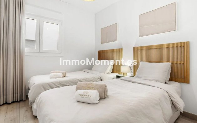 Revente - Appartement - Estepona  - Estepona Centro