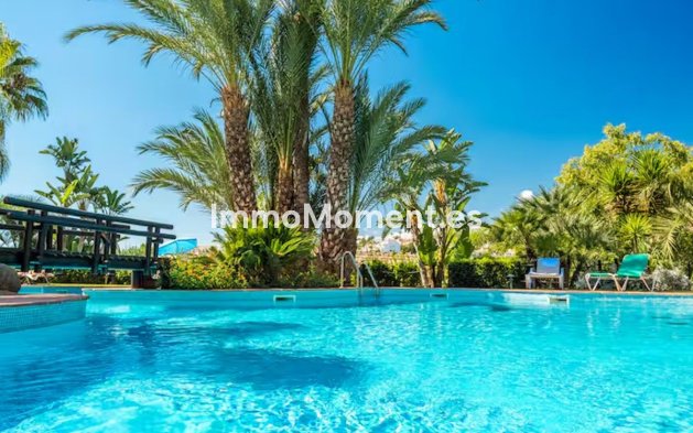 Revente - Appartement - Estepona  - Estepona Centro