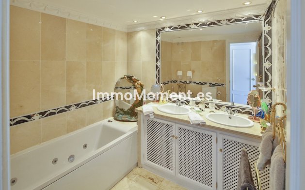 Revente - Appartement - Marbella - Guadalmina Alta