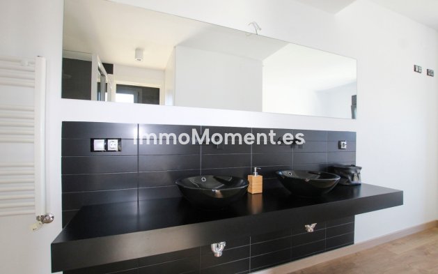 Wiederverkauf - Villa - Alfaz del Pi - Albir