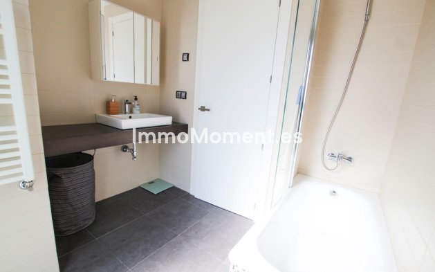 Wiederverkauf - Villa - Alfaz del Pi - Albir