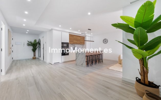 Revente - Appartement - Marbella - Nueva Andalucía