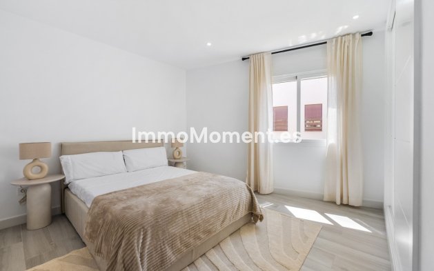 Revente - Appartement - Marbella - Nueva Andalucía