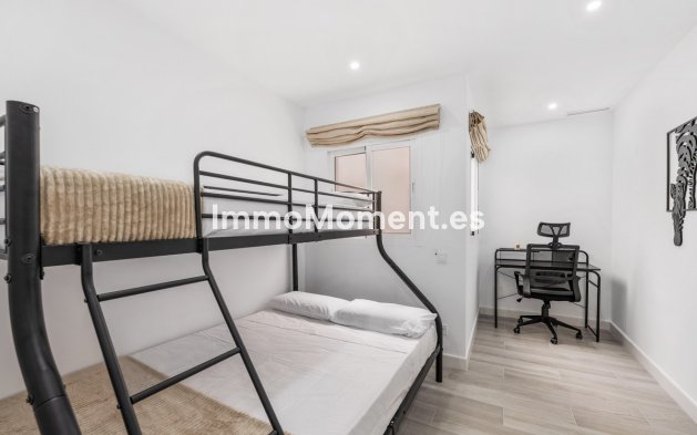 Revente - Appartement - Marbella - Nueva Andalucía