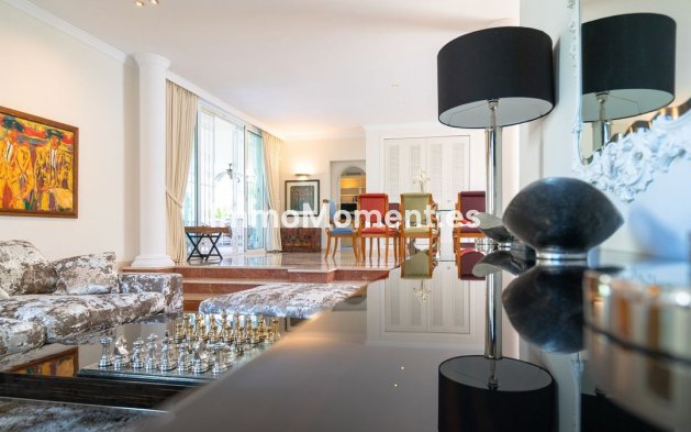 Revente - Villa - Marbella - Elviria