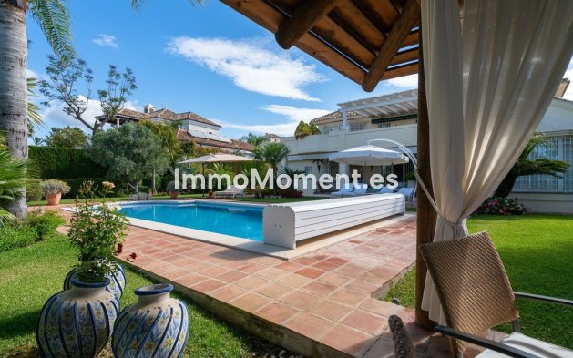 Revente - Villa - Marbella - Elviria