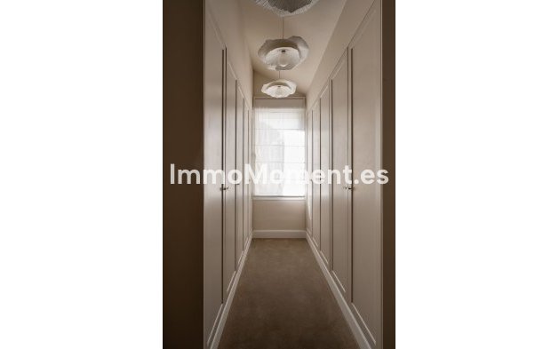 Wiederverkauf - Villa - Marbella - El Rosario