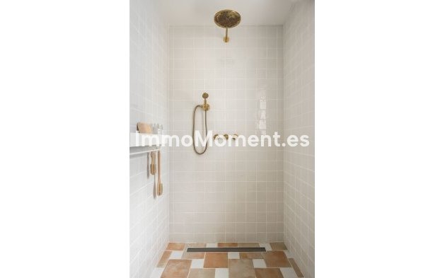 Wiederverkauf - Villa - Marbella - El Rosario