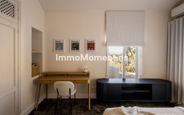 Wiederverkauf - Villa - Marbella - El Rosario