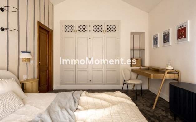 Wiederverkauf - Villa - Marbella - El Rosario