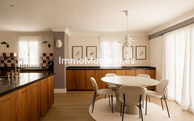 Wiederverkauf - Villa - Marbella - El Rosario