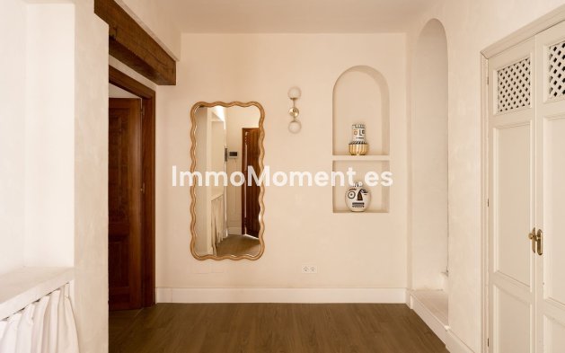 Wiederverkauf - Villa - Marbella - El Rosario