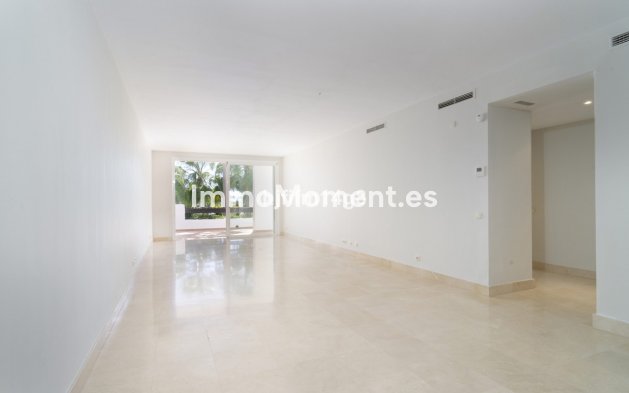 Revente - Appartement - Marbella - Nueva Andalucía
