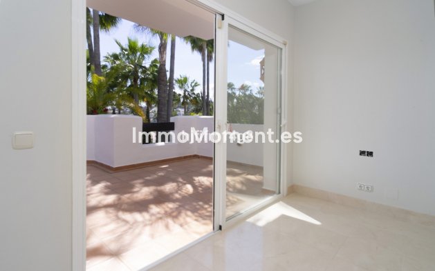 Revente - Appartement - Marbella - Nueva Andalucía