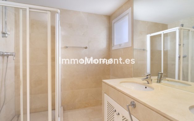 Revente - Appartement - Marbella - Nueva Andalucía