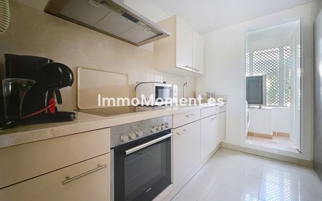 Wiederverkauf - Wohnung - Estepona  - Estepona Centro