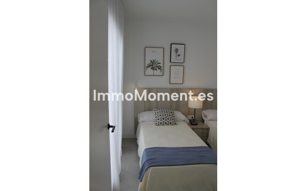 Obra nueva - Villa independiente - Roldán