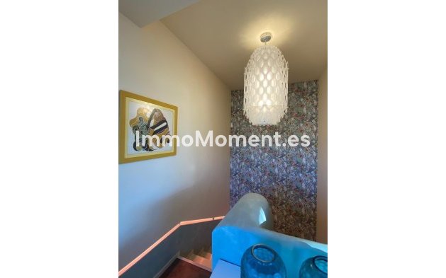 Resale - Apartment - Estepona - Atalaya