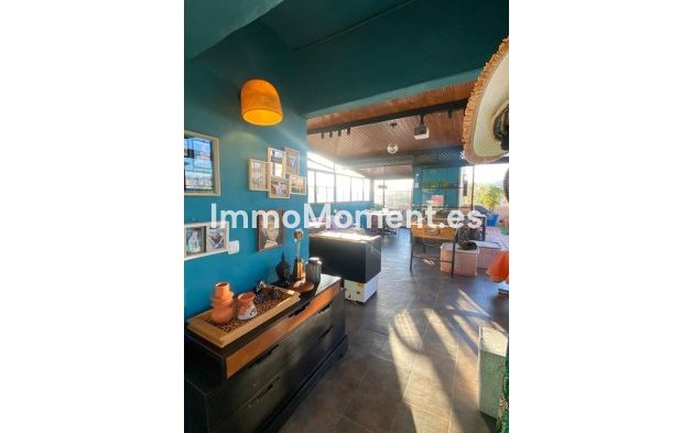 Resale - Apartment - Estepona - Atalaya