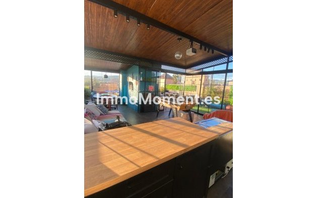 Resale - Apartment - Estepona - Atalaya