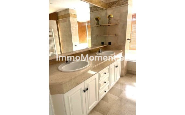 Alquiler a corto plazo - Ático - Marbella - Río Real