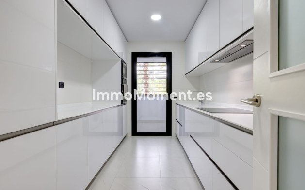Revente - Appartement - Estepona  - Estepona Centro