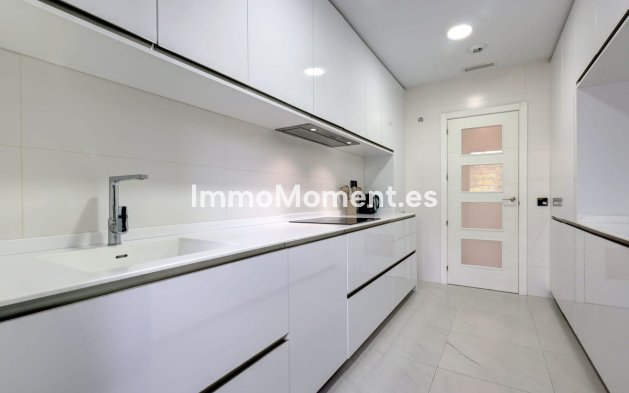Revente - Appartement - Estepona  - Estepona Centro