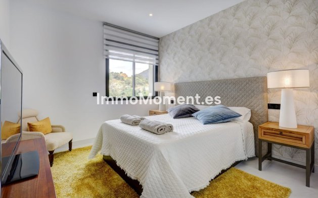 Revente - Appartement - Estepona  - Estepona Centro