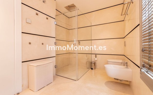 Resale - Villa - Marbella - San Pedro de Alcántara